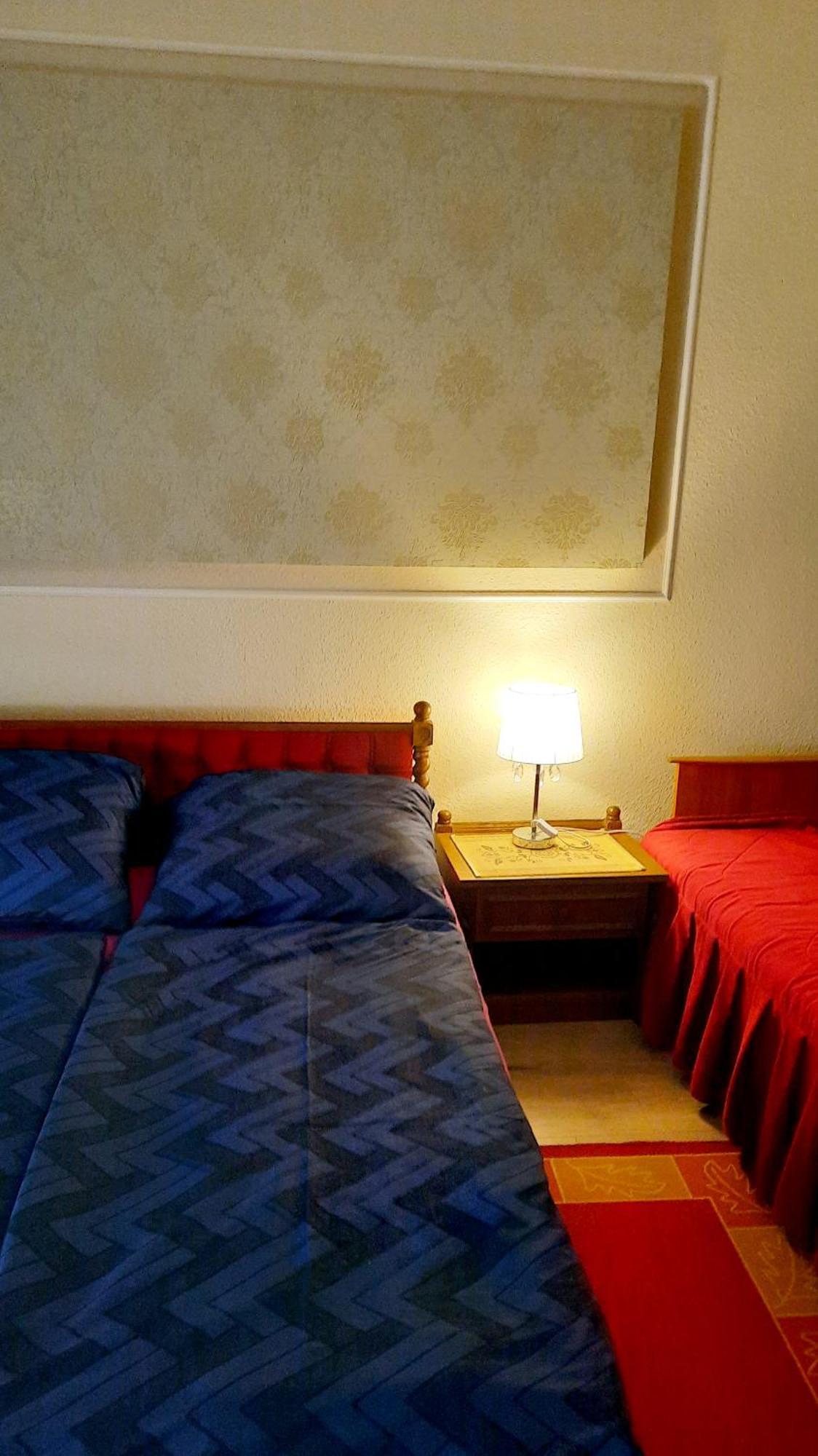 Leander Vendeghaz Hotell Gyenesdiás Exteriör bild